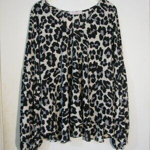 * Izzy & Lola Animal Print Shirt Large Silky Lightweight Puff Sleeve